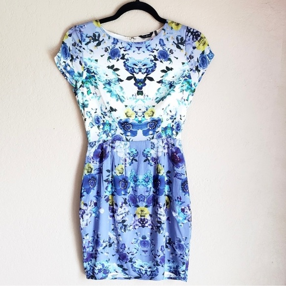 GUESS BY MARCIANO ~Lilacs & Blues Floral Print Dress w/ Dip-Dye Effect ~Size XS - Picture 2 of 7